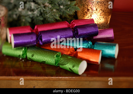 Mini Christmas crackers Banque D'Images