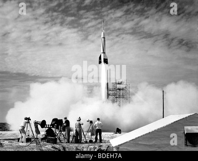 Le bouclier V-2 a été le premier missile lancé à Cap Canaveral Banque D'Images