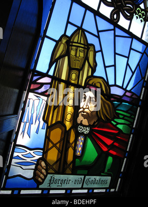 Porgeir Porkelsson Godafoss et fenêtre dans l'église luthérienne, Eyrarlandsvegur, Akureyri, Islande du nord, l'Atlantique Nord, Europe Banque D'Images