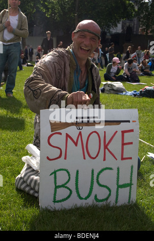 Bush à Londres pour protester contre sa dernière visite en tant que président. Banque D'Images