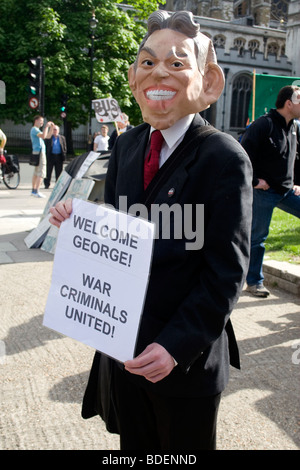Manifestations Anti Bush à Londres pour sa dernière visite au Royaume-Uni en tant que président. Banque D'Images