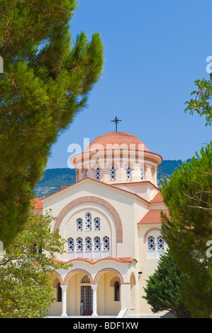 Vue panoramique de St Gerasimos monastère dans la vallée sur le Grec Omala Méditerranée île de Céphalonie, Grèce GR Banque D'Images