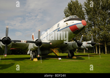 Handley Page Hastings T5 avions exposés au Musée de l'air de Newark, Nottinghamshire, Angleterre. Banque D'Images