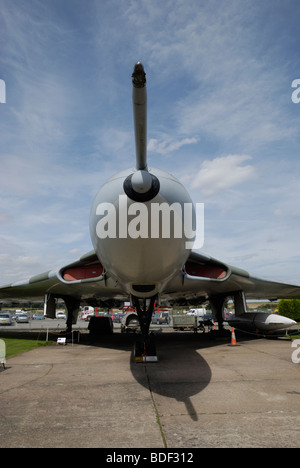 Avro Vulcan B Mk 2 aéronefs en exposition au Musée de l'air de Newark, Nottinghamshire, Angleterre. Banque D'Images