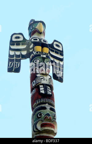 Les Totems de Thunder Park à Victoria sur l'île de Vancouver Banque D'Images