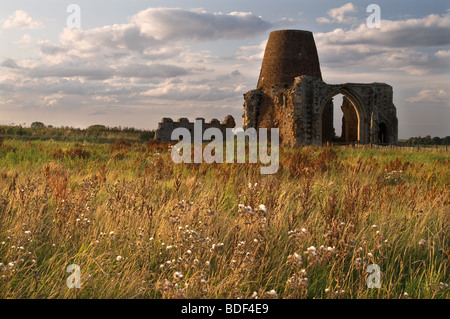 St Benet's Abbey ruine située sur la rivière Bure à Norfolk Banque D'Images