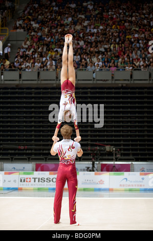 L'acrobatie gymnastique paire mixte Concours, jeux du monde, Kaohsiung, Taiwan, le 20 juillet 2009 Banque D'Images