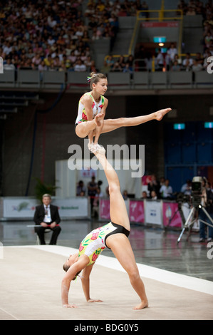 Paire d'acrobatie gymnastique compétition Femmes, monde jeux, Kaohsiung, Taiwan, le 20 juillet 2009 Banque D'Images