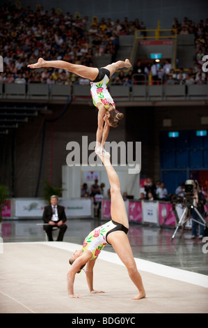 Paire d'acrobatie gymnastique compétition Femmes, monde jeux, Kaohsiung, Taiwan, le 20 juillet 2009 Banque D'Images