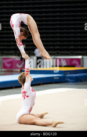 Paire d'acrobatie gymnastique compétition Femmes, monde jeux, Kaohsiung, Taiwan, le 20 juillet 2009 Banque D'Images