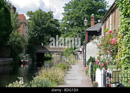 Rivière lee folly island jolis cottages hertford Banque D'Images