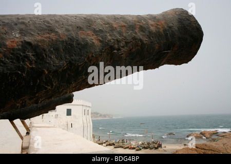 Cape Coast Castle. L'un des plus grands exportateurs de forts holding esclaves esclaves capturés à l'Amérique. Cape Coast. Le Ghana. L'Afrique de l'Ouest. Banque D'Images