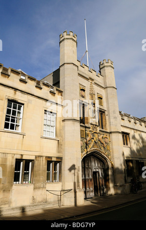 La grande porte à la College Cambridge Angleterre UK Banque D'Images