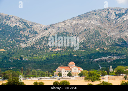 Vue panoramique de St Gerasimos monastère dans la vallée sur le Grec Omala Méditerranée île de Céphalonie, Grèce GR Banque D'Images