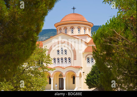 Vue panoramique de St Gerasimos monastère dans la vallée sur le Grec Omala Méditerranée île de Céphalonie, Grèce GR Banque D'Images