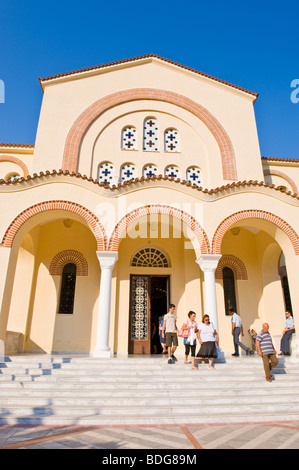 Assister les pèlerins festival annuel à Saint Gerasimos monastère dans la vallée Omala sur l'île grecque de Céphalonie, Grèce GR Banque D'Images