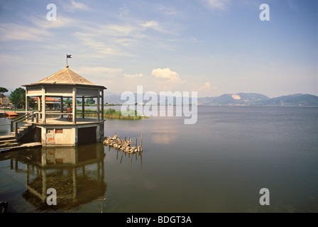 Lac de Massaciuccoli , Torre del Lago, Italie Banque D'Images
