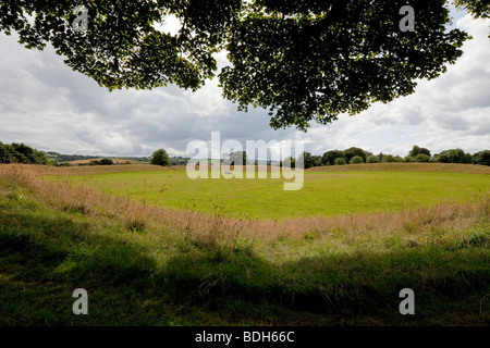 Terrassement et dolmen, Giant's Ring, Lagan valley, Belfast, en Irlande du Nord Banque D'Images