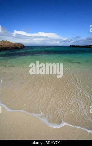 Plage de sable blanc à Port Langamull sur l'île de Mull, en Ecosse. Banque D'Images