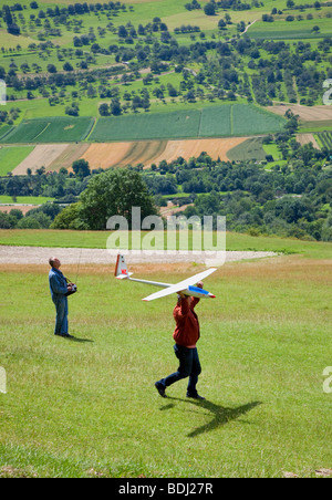 Les planeurs modèle en provenance de Teck Hill à Esslingen, Baden Württemberg Allemagne Europe Banque D'Images