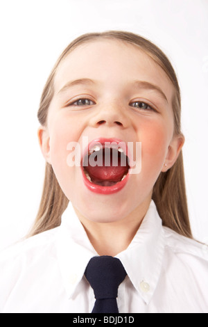 Close-up of Girl avec dents manquantes Banque D'Images