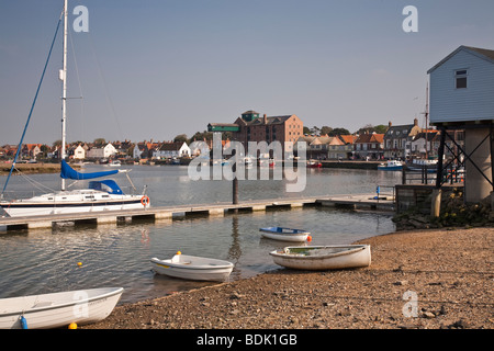 Large vue sur le port et le quai au Wells Next the Sea, Norfolk Banque D'Images