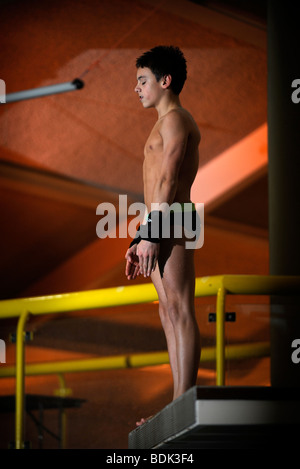 Plongeur OLYMPIQUE TOM DALEY FORMATION EN FÉVRIER 2008 DE TREIZE À PLYMOUTH Banque D'Images