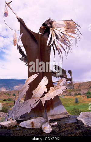 La sculpture à l'indien Nk'Mip Cellars Winery à Osoyoos, dans le sud de la vallée de l'Okanagan en Colombie-Britannique, Canada Banque D'Images