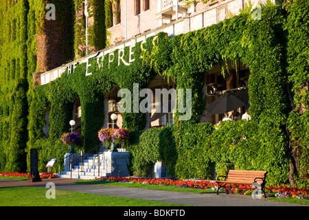 L'Empress Hotel historique situé sur l'arrière-port, Victoria, île de Vancouver, Colombie-Britannique, Canada. Banque D'Images