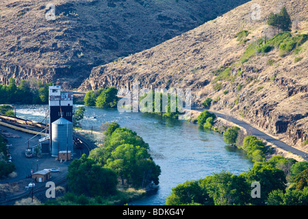 La ville de la rivière dans le centre de l'oregon Banque D'Images