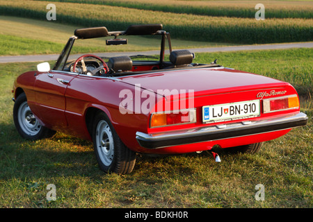 Alfa Romeo Spider 1600 Junior voiture de sport. Année de construction 1977. Banque D'Images