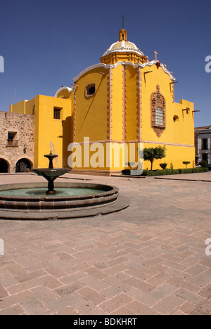 La Plaza de Aranzazu et Capilla de Aranzazu chapelle dans la ville de San Luis de Potosi, Mexique Banque D'Images