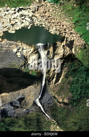 La chute d'Agoyan,près de Banos, dans la vallée de la rivière Pastaza tombe sur l'est le plus haut watefall en Équateur. Banque D'Images