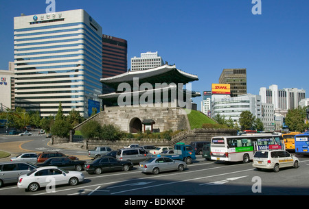 République de Corée, Séoul, grande porte du sud, Namdaemun est le portail principal de la forteresse de l'ancien mur de Séoul. Banque D'Images