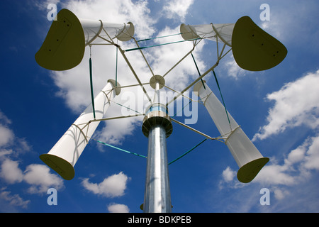 Une éolienne à axe vertical Banque D'Images