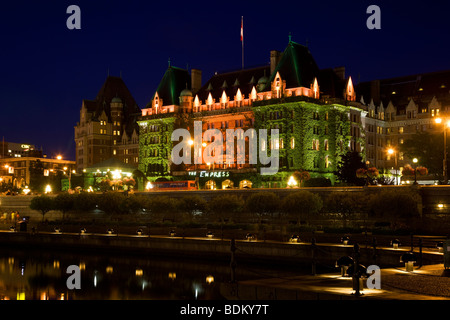 L'Empress Hotel historique situé sur l'arrière-port, Victoria, île de Vancouver, Colombie-Britannique, Canada. Banque D'Images