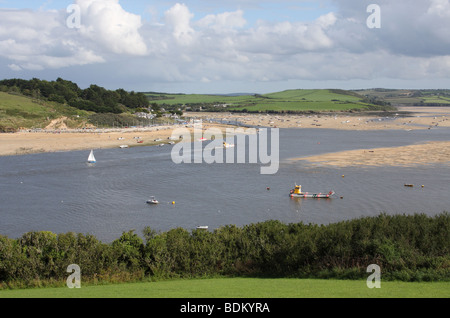 La vue sur l'estuaire de chameaux vers Rock, North Cornwall, Angleterre, Royaume-Uni Banque D'Images