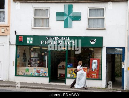 Pharmacie, Helston, Cornwall, Angleterre, Royaume-Uni. Banque D'Images