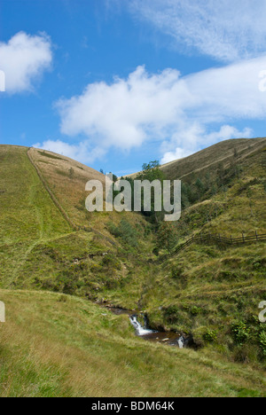 Avis de Kinder Scout de l'échelle de Jacob, sur Pennine Way près de Edale, parc national de Peak, Derbyshire, Angleterre, Royaume-Uni Banque D'Images