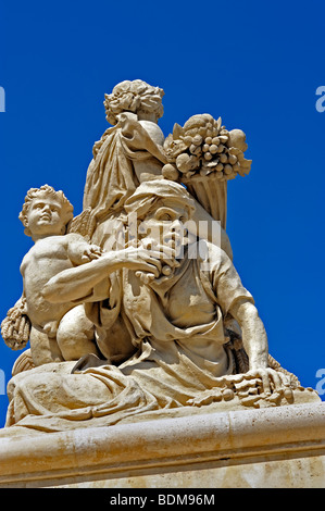 Château de Versailles - détail, Sculpture, monuments français, Château de Versailles, extérieur de la Chapelle du Château, détail, Art public, Banque D'Images