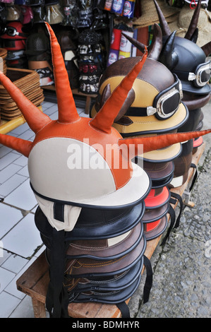 Recouverte de cuir original casque, Sanur, Denpasar, Bali, Indonésie, Asie du sud-est Banque D'Images