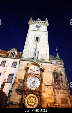 Ancien hôtel de ville de nuit, Prague, République Tchèque, Europe de l'Est Banque D'Images