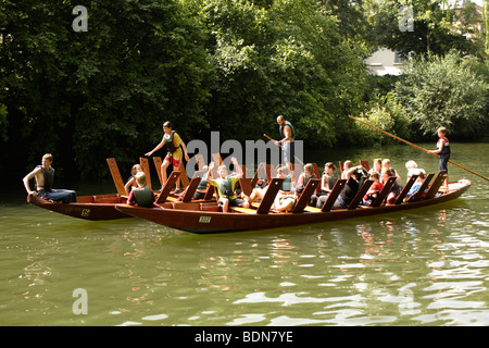 Punt ,Neckar, Tuebingen, Bade-Wurtemberg, Allemagne, Europe Banque D'Images