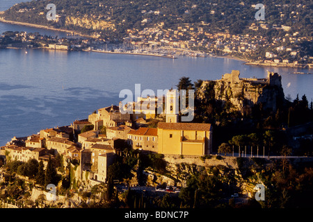 La cité médiévale d'Eze village perché Alpes-maritimes 06 PACA Cote d'azur French Riviera France Europe Banque D'Images