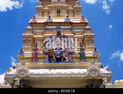 Le temple tamoul ornementé de surplombe Sainte-croix Port Louis, la capitale de l'île Maurice Banque D'Images