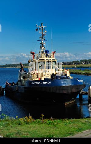 Remorqueur dans le port d'IJmuiden, Hollande, Europe Banque D'Images