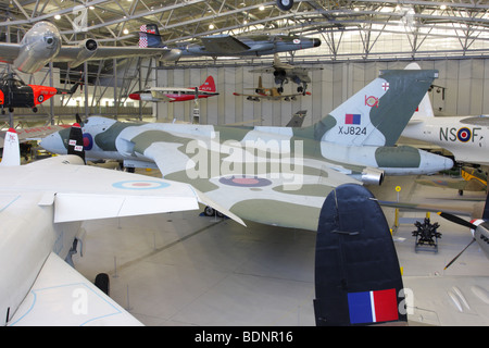 Partie de la UK'S V-Force,le bombardier Avro Vulcan à aile delta,réalisée en acier bleu nucléaire dispositif nucléaire pendant la guerre froide. Banque D'Images