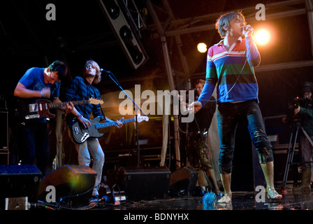 Cage The Elephant @ Bestival 08 Banque D'Images