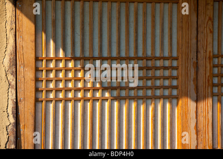 Détail de fenêtre sur une maison traditionnelle coréenne en Corée du Sud Province Gangwondo Banque D'Images