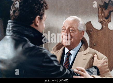 Le soleil des voyous Année : 1967 Réalisateur : Jean Delannoy Jean Gabin, Robert Stack Banque D'Images